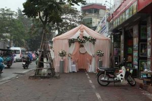 Dựng tường rào lấn chiếm lề đường bị phạt như thế nào?