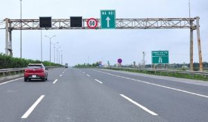 Quy chuẩn mới, hiểu biển gộp làn đường thế nào để tránh bị CSGT “phạt oan”?