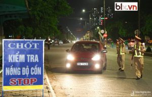 Đèn chiếu sáng và đèn phanh là những thiết bị quan trọng